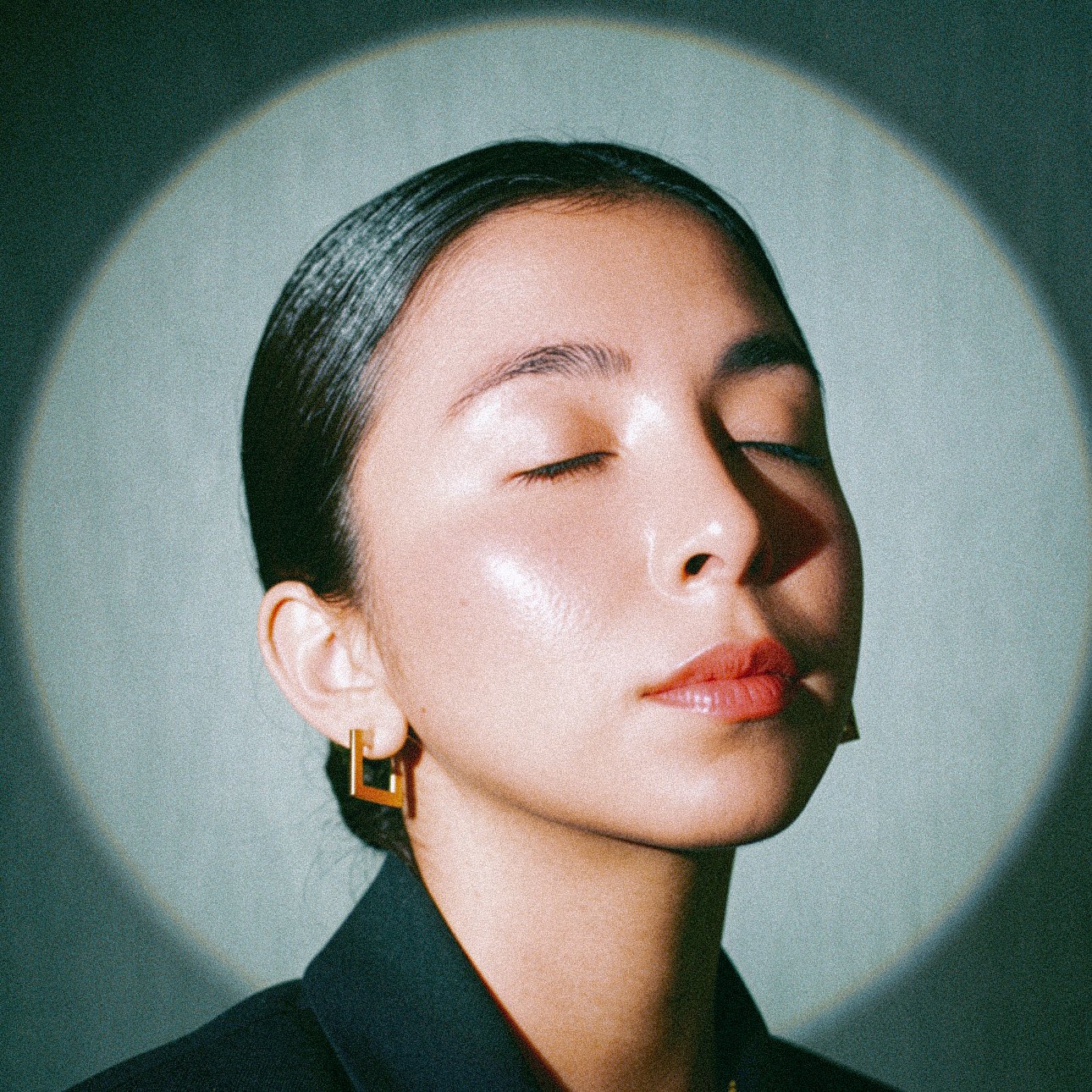 Ani Rodv — Profile
